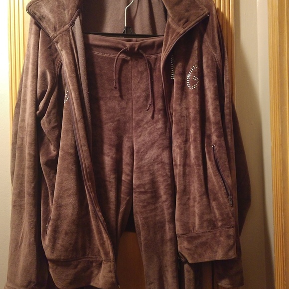 Sold - Picture 3 of 3